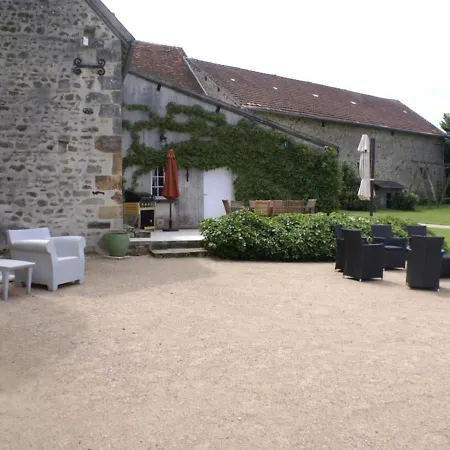 Charmante Maison Du Xve Avec Piscine, Jardin Et Terrasse En Lisiere De La Foret De Troncais - Fr-1-489-217 Holiday home